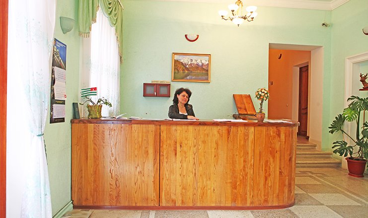 Фото отеля («Гагрипш» курортный комплекс) - Ресепшн, корпус 1