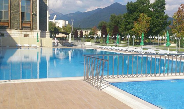 Фото отеля («Qafqaz Karvansaray Boutique Hotel» отель) - открытый бассейн