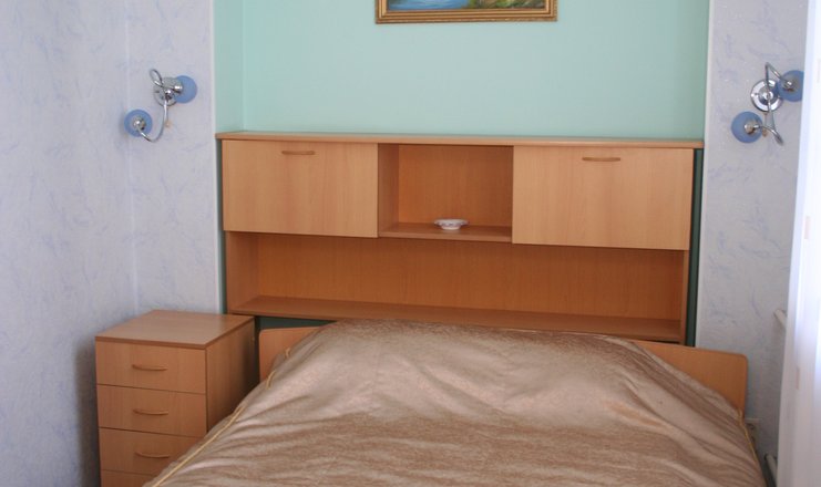 Фото отеля («ЛаВита» лечебно-оздоровительный комплекс) - Полулюкс с двуспальной кроватью 2 этаж