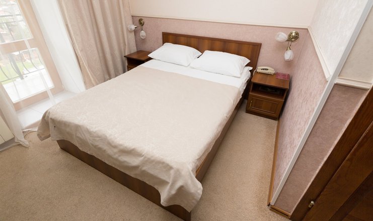 Фото отеля («Крестовая падь» отель) - Стандартный 2-местный 1-комнатный с большой кроватью