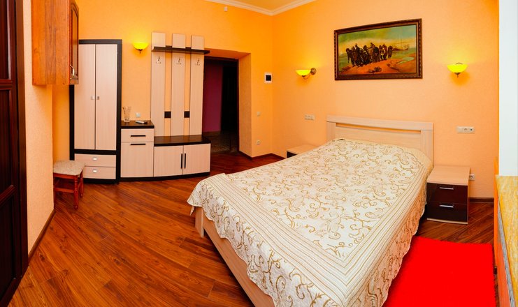 Фото отеля («Первый доходный дом» отель) - Двухместная Комната De Luxe с одной широкой кроватью (литер 