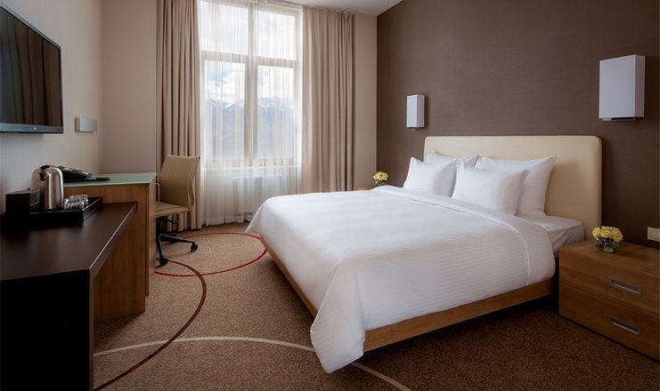 Фото номера («Горки Панорама» отель) - Люкс 2-местный c 1 двуспальной кроватью