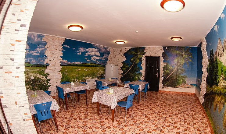 Фото отеля («Елена» гостевой дом) - Зал питания