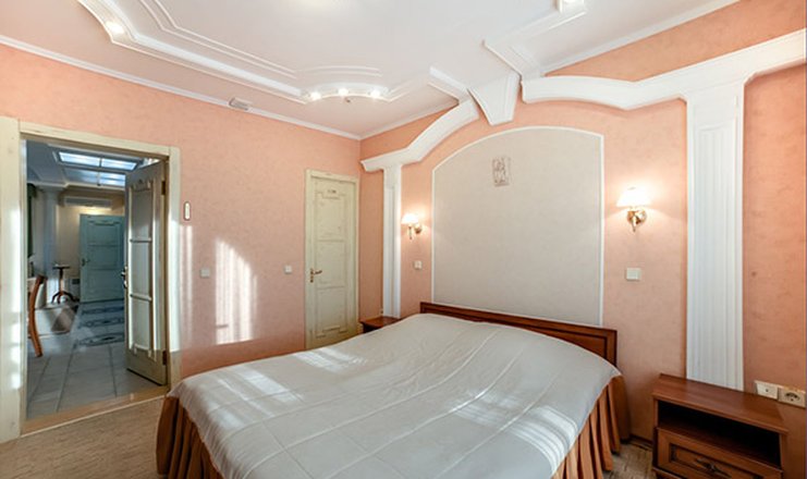Фото отеля («Апартаменты Херсонес» гостевой дом) - VIP Херсонес 2-местный 3-комнатный
