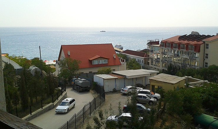 Фото отеля («Бастион» отель) - Вид на море из номера люкс корпус 1