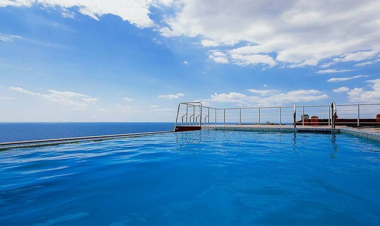 Фото отеля («Морская Феерия» гостевой комплекс) - Панорамный бассейн