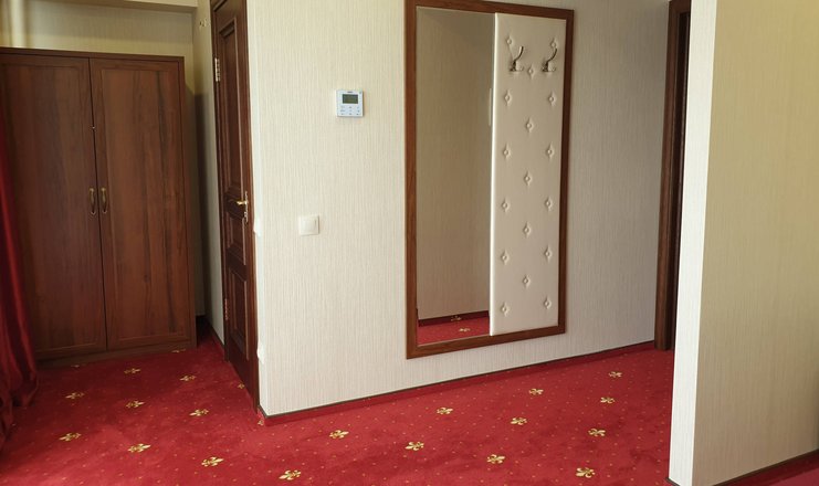 Фото номера («Гранд отель Абхазия» отель) - 2-местный Люкс Джуниор