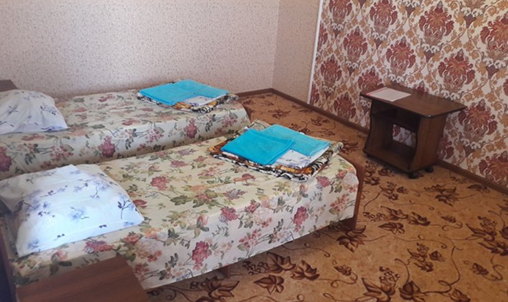Фото номера («Абхазский дворик» гостиница) - Стандарт 2-местный 1-комнатный