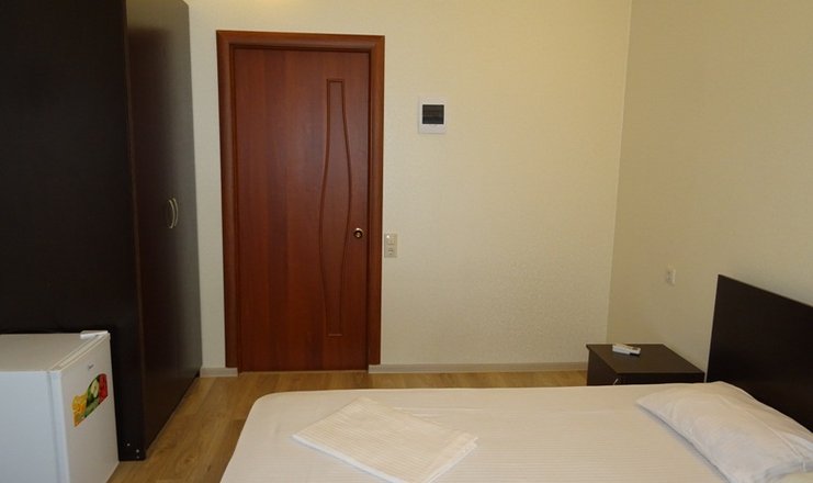 Фото номера («Саид» мини-гостиница) - Стандарт 2-местный с двуспальной кроватью