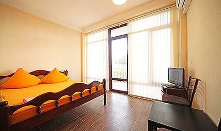 Фото отеля («Абхазия» мини-гостиница) - Стандартный 2-местный 1-комнатный номер