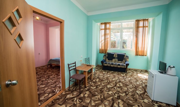 Фото отеля («Кавказ» пансионат) - Стандарт 4-местный 2-комнатный (после ремонта)