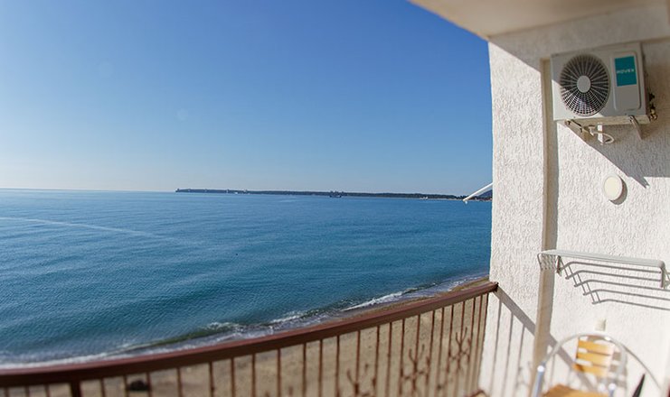 Фото номера («Арбика» пансионат) - Люкс 2-местный с видом на море
