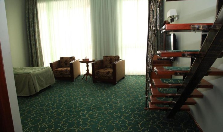 Фото номера («Russia Hotel» отель) - Семейный 4-местный двухэтажный