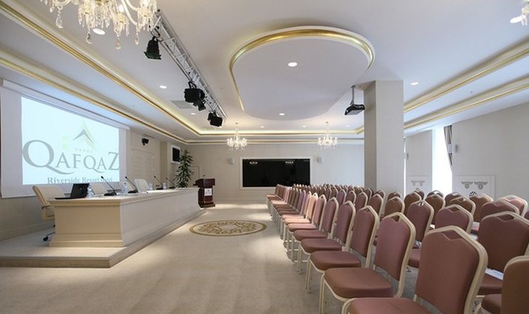 Фото отеля («Qafqaz Riverside Resort Hotel» отель) - конференц-зал