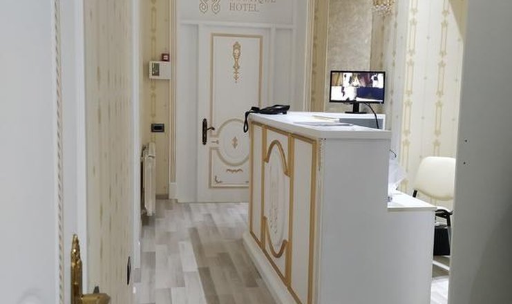 Фото отеля («White Boutique Baku Hotel» отель) - Ресепшн