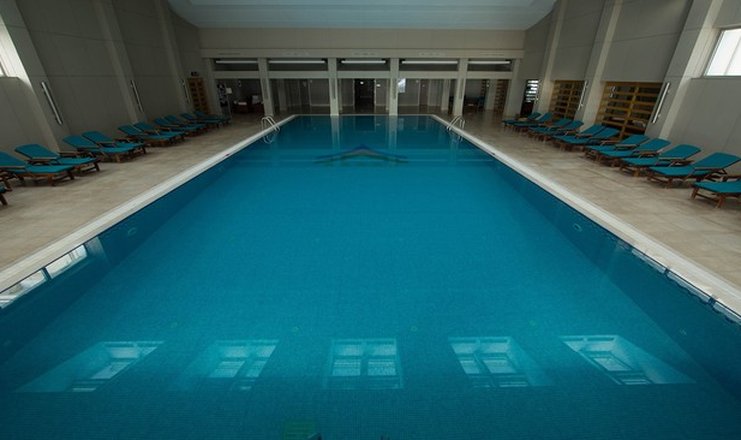 Фото отеля («Qafqaz Resort Hotel» отель) - бассейн крытый