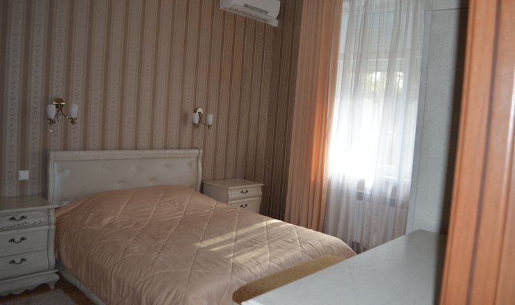 Фото отеля («Солнечный берег» санаторий) - Апартаменты 2-местные 2-комнатные д. 14 (2,3)-