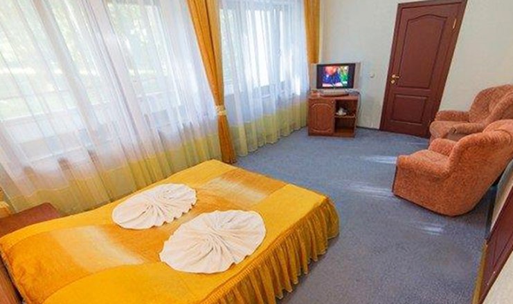 Фото отеля («Криница» санаторий) - 2-местный 2-комнатный люкс в корпусе 2
