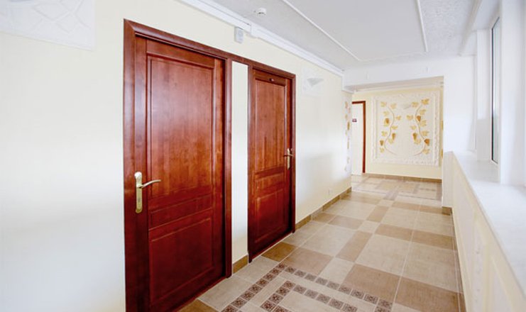 Фото отеля («Нафтан» санаторий) - Коридор жилого корпуса