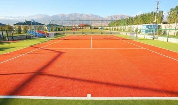 Фото отеля («Карвен 4 сезона» центр отдыха) - Теннисный корт