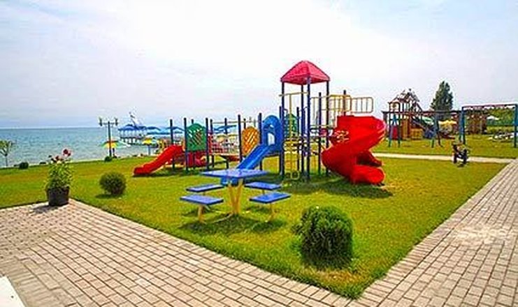 Фото отеля («Карвен Иссык-Куль» центр отдыха) - Детские площадки