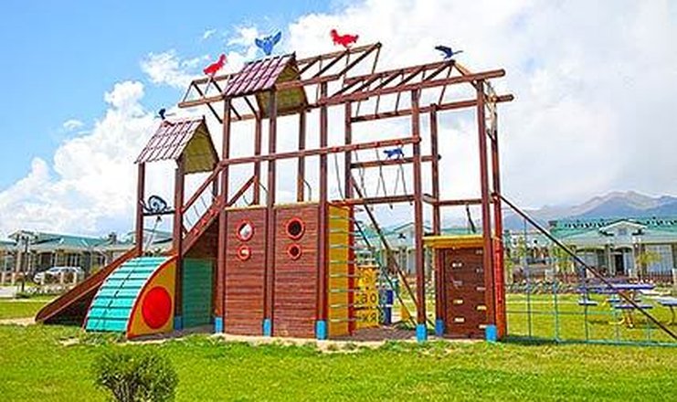 Фото отеля («Карвен Иссык-Куль» центр отдыха) - Детские площадки