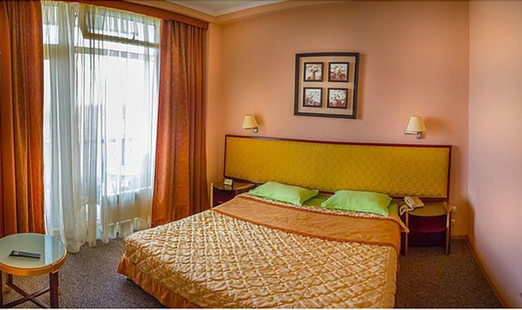 Фото отеля («Карвен Иссык-Куль» центр отдыха) - Люкс 2-местный 2-комнатный