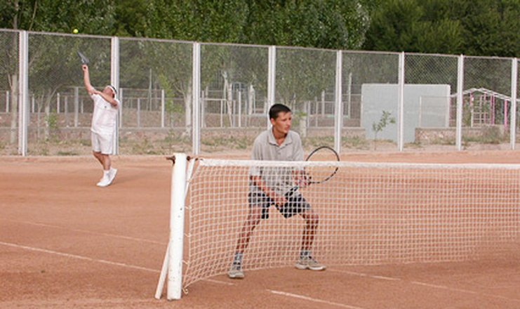 Фото отеля («Кыргызское взморье» санаторий) - Теннисный корт