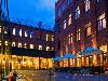«Europa Royale Kaunas» отель - предварительное фото Гостиница ночью