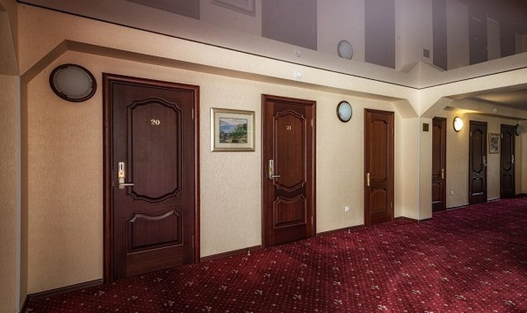 Фото отеля («Ареда 2-3» гостиничный комплекс) - Интерьеры в корпусе