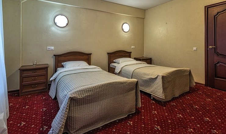 Фото отеля («Ареда 2-3» гостиничный комплекс) - Полулюкс