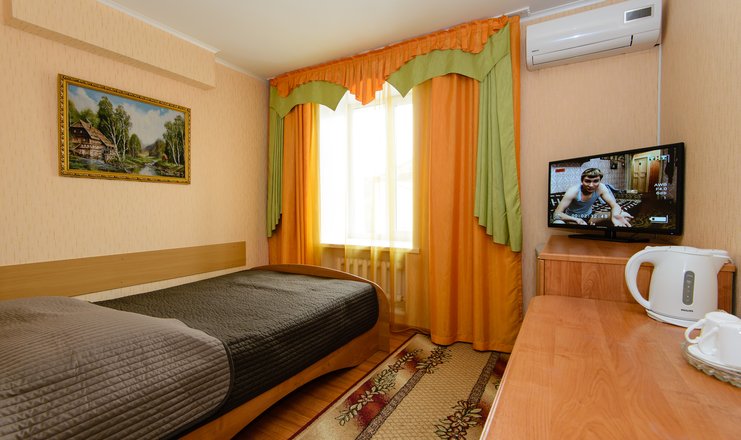 Фото отеля («Баваренок» гостиница) - с 1,5 спальной кроватью