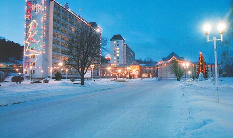 Фото отеля («Белокуриха» санаторий) - Санаторий зимой