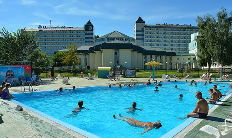 Фото отеля («Белокуриха» санаторий) - Открытый бассейн