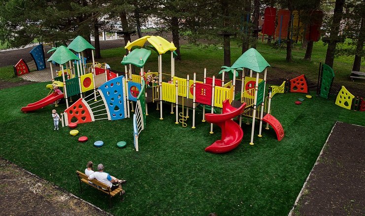 Фото отеля («Манжерок» курортный комплекс) - Детская площадка