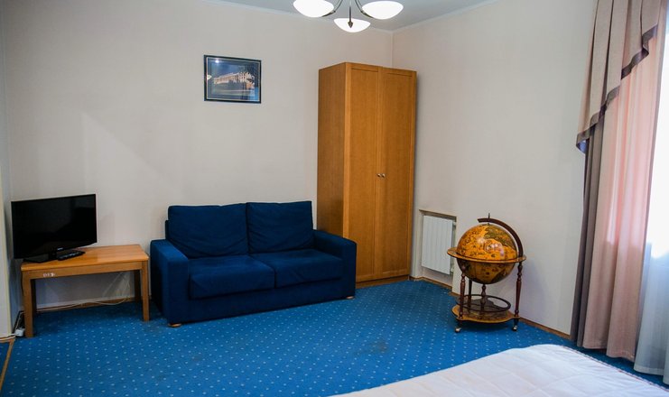 Фото отеля («Белогорье» гостиничный комплекс) - Люкс 2-местный 1-комнатный