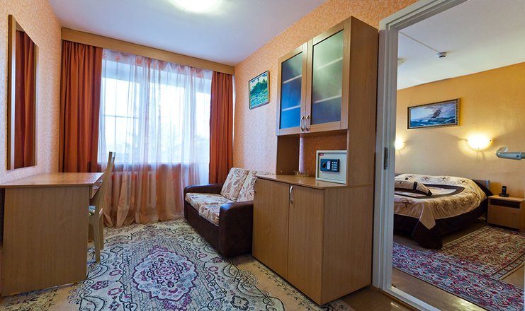 Фото отеля («Волжанка» санаторно-курортный комплекс) - Комфорт 3-местный 3-комнатный (1 корпус)