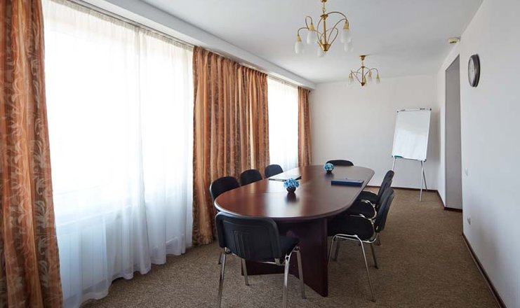 Фото конференц зала («Ангара» гостиничный комплекс) - Комната переговоров