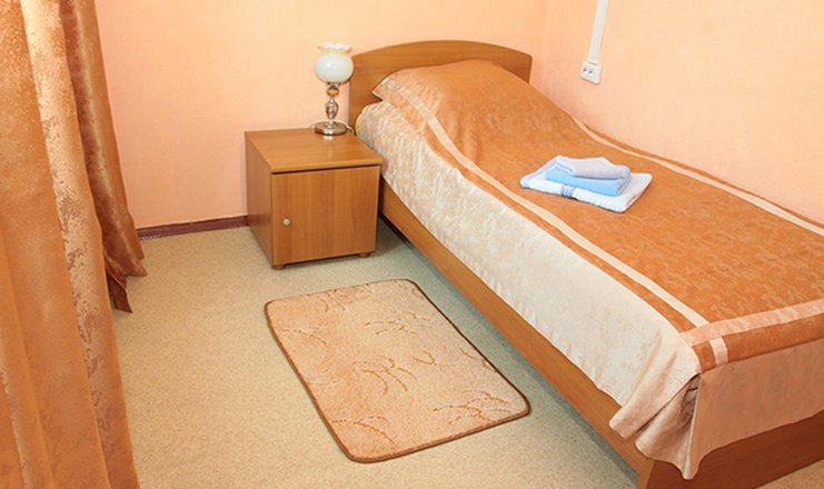 Фото отеля («Ангара» курорт) - Полулюкс 2-местный 2-комнатный корпус № 4