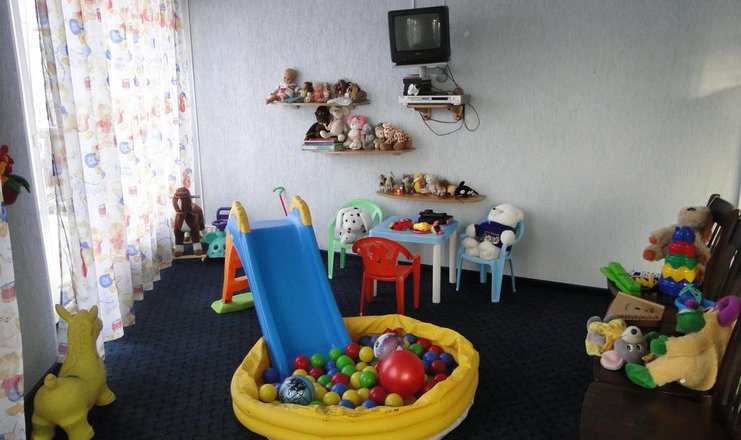 Фото отеля («Балтийская корона» отель) - Детская игровая комната