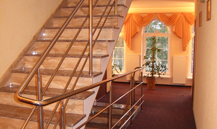 Фото отеля («Фламинго» гостевой дом) - Лестница