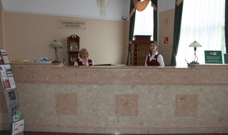 Фото отеля («Москва» гостиница) - Ресепшн