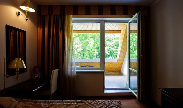 Фото отеля («Русь» гостиница) - Люкс 2-местный 2-комнатный Премиум