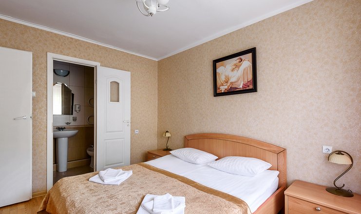 Фото отеля («Янтарный берег» санаторий) - Люкс 2-местный 2-комнатный корпус №1,2