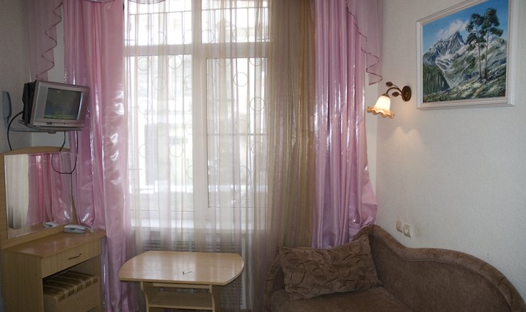 Фото номера («Колос» санаторий) - Семейный 2-комнатный без балкона к.1