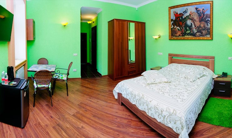 Фото номера («Первый доходный дом» отель) - Комната De Luxe с широкой двуспальной кроватью и диваном (литер 