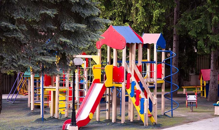 Фото отеля («Долина Нарзанов» санаторий) - Детская площадка
