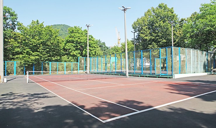 Фото отеля («Дубовая роща» санаторий) - Теннисный корт