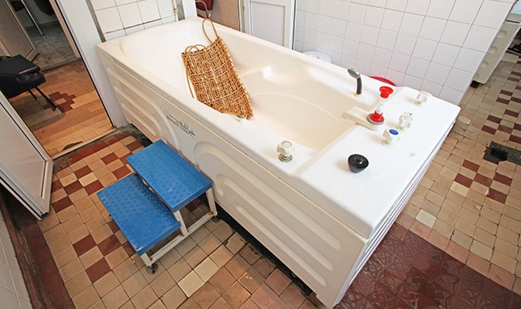 Фото отеля («Им. Анджиевского» санаторий) - Нарзанная ванна