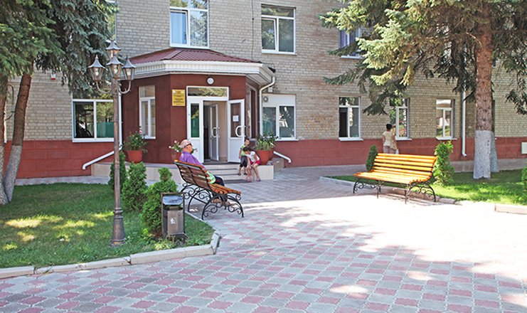 Фото отеля («Им. Анджиевского» санаторий) - Вход в жилой корпус